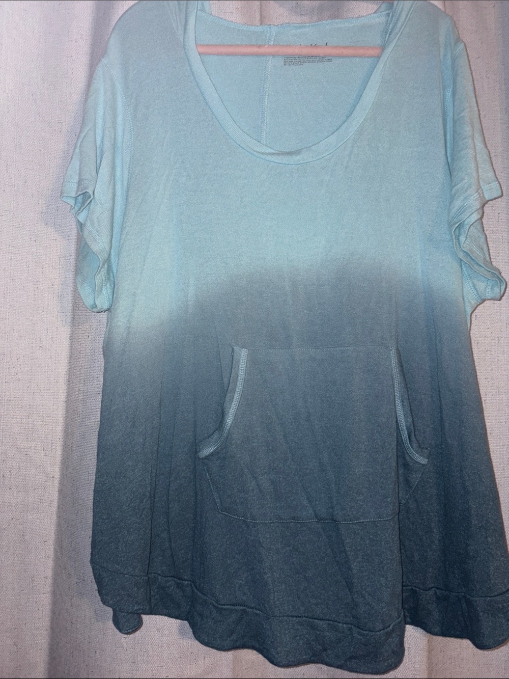 Livi Active Aqua to Teal Ombre Short-Sleeve Pullover Hoodie